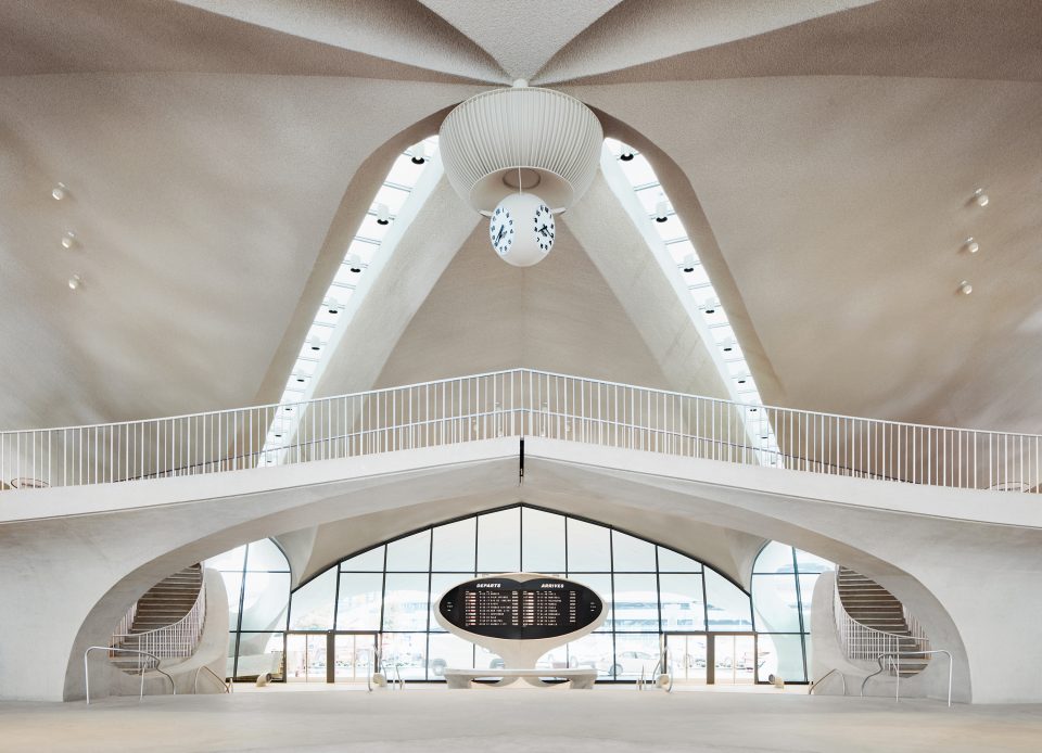 Interior view of ceiling and entrance to TWA Flight Terminal hotel lobby