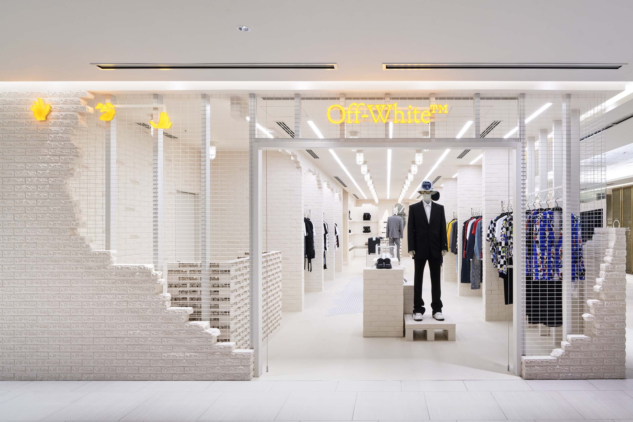 James Wines crafts an appropriately “off-white” interior for Virgil Abloh's  Off-White