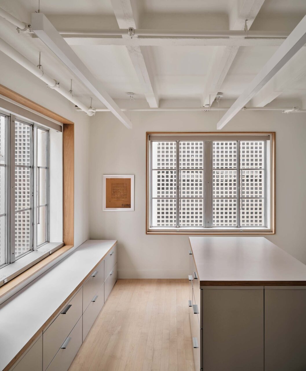 Fox Fox Studio and Reform update an office in Texas