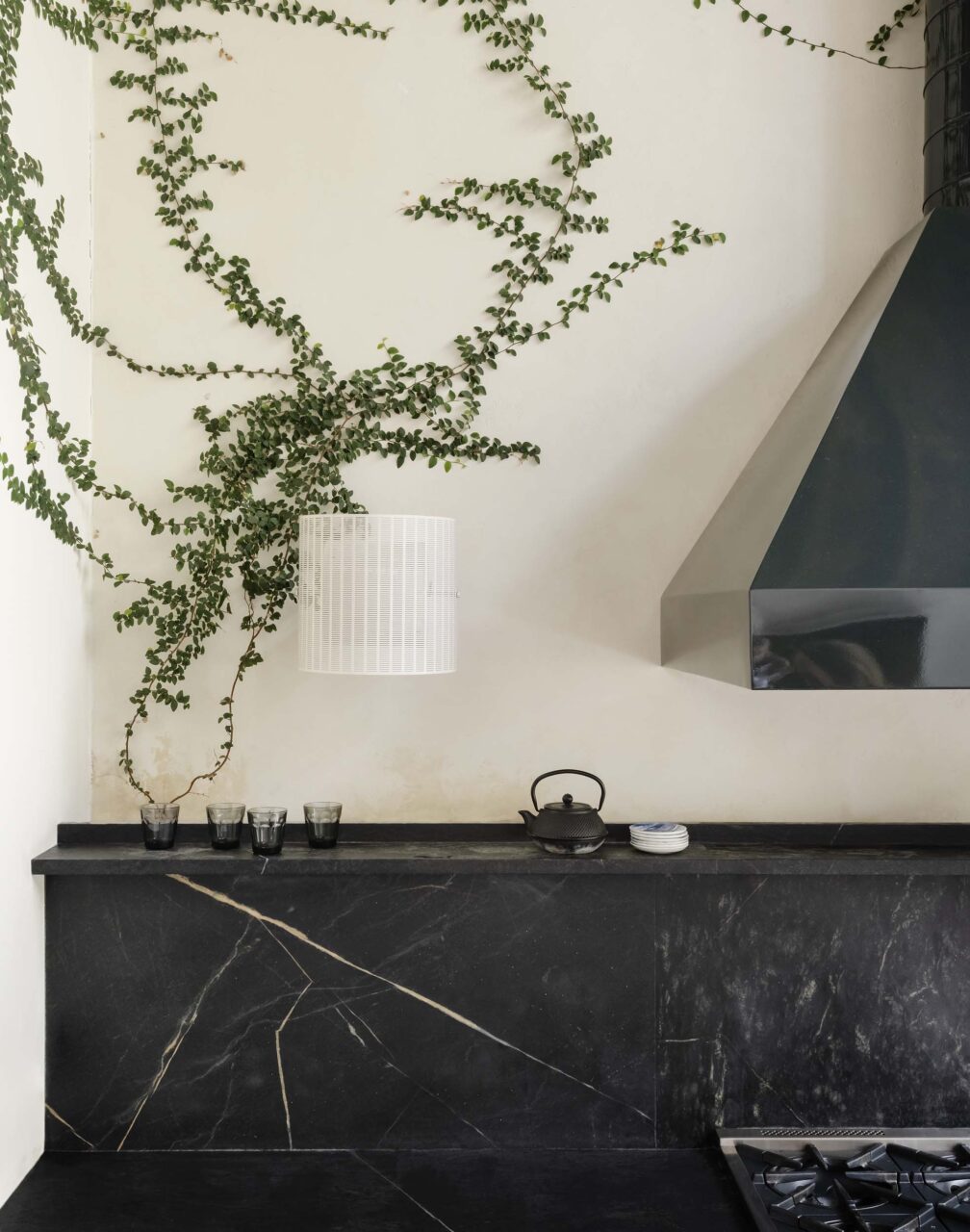 A kitchen in a cobble hill townhouse by ERA