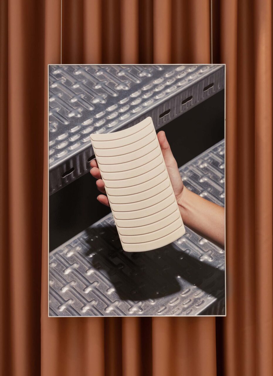 A photo of a new curved tile from Cersaie 2024