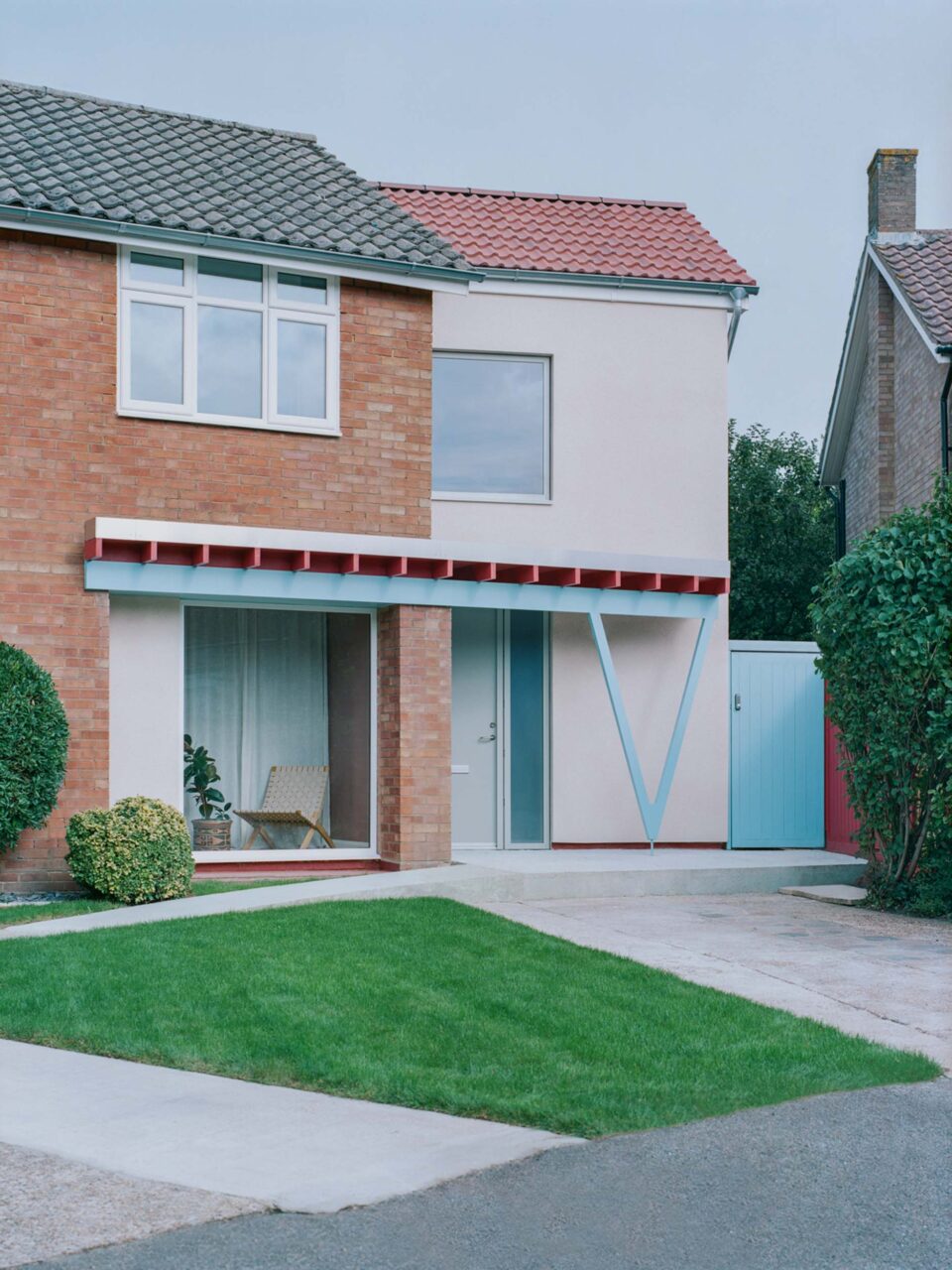 Triangle house features a new canopy