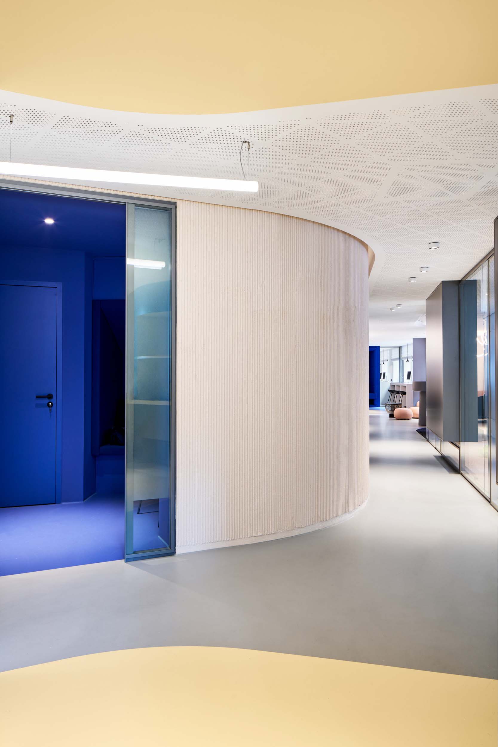 VDK office in Germany by Studio Alexander Fehre