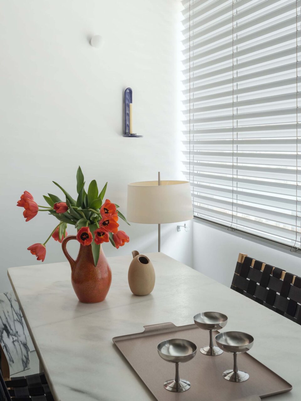 A dining table in Studiolo