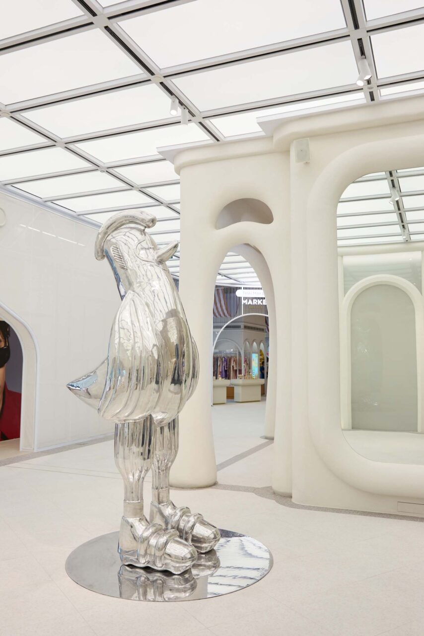 Bird sculptures at king power city