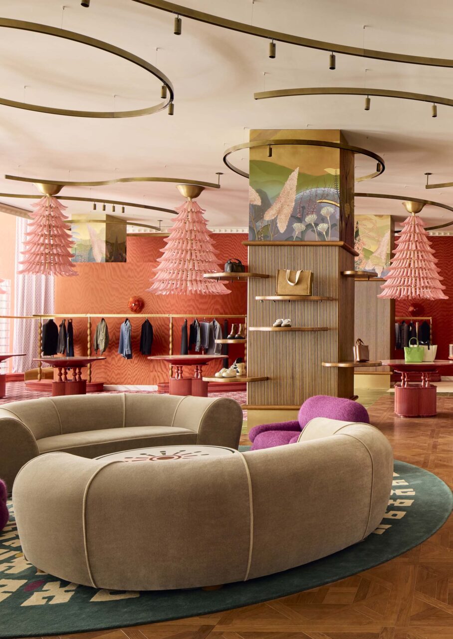 A shopping destination by laura gonzalez