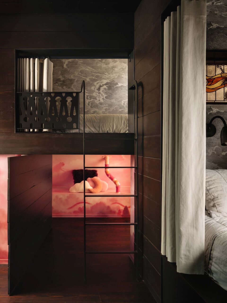 room design by michael hsu office of architecture