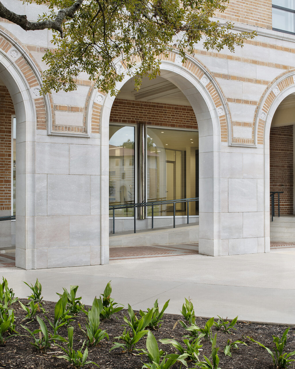 MD Anderson Hall at Rice University