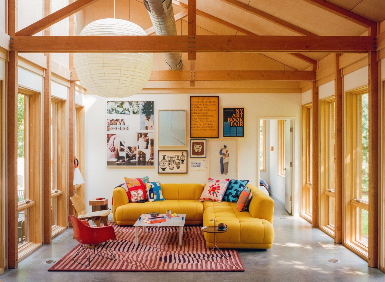 Parcel hotel