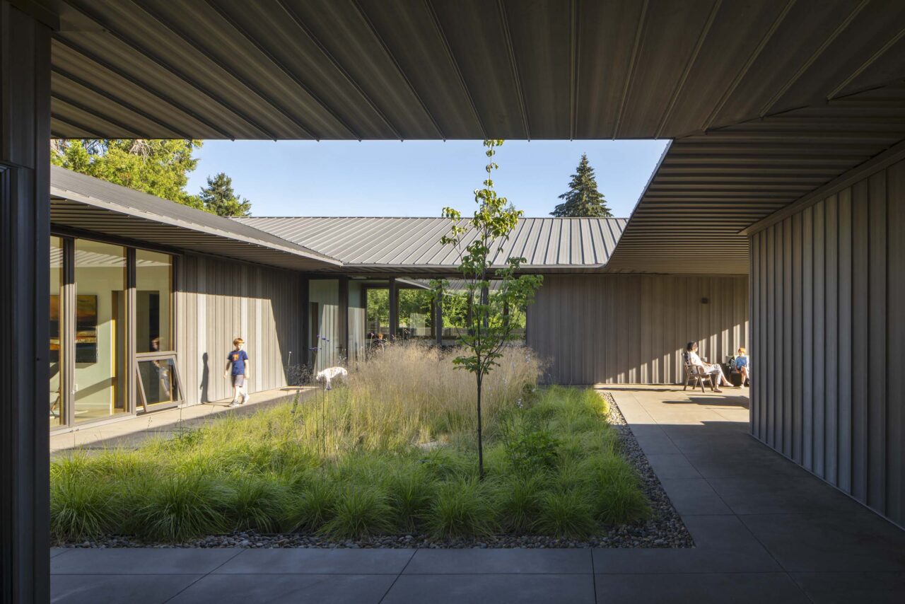 meadow house in oregon