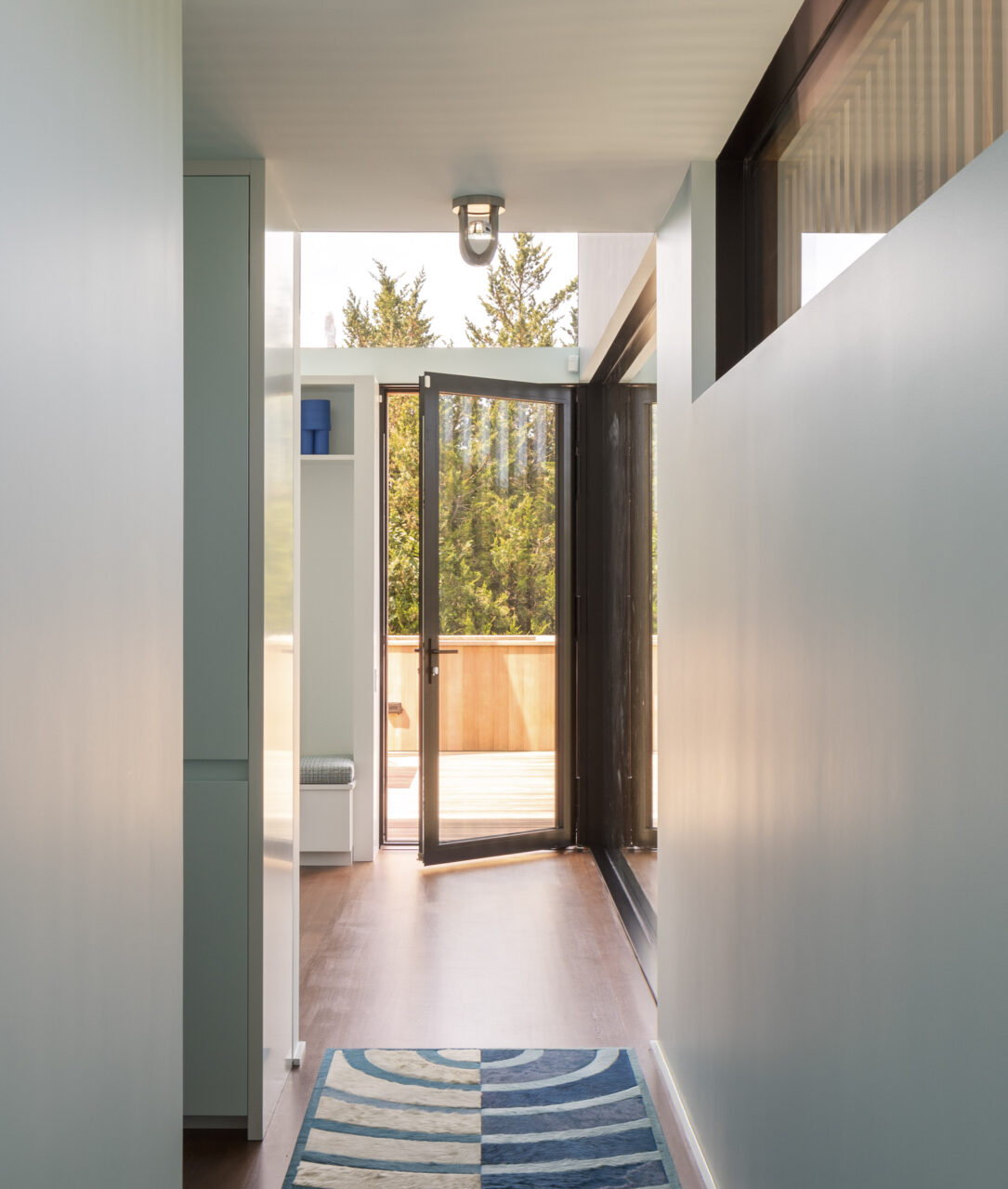 entrance to pool house by oza and sabbeth