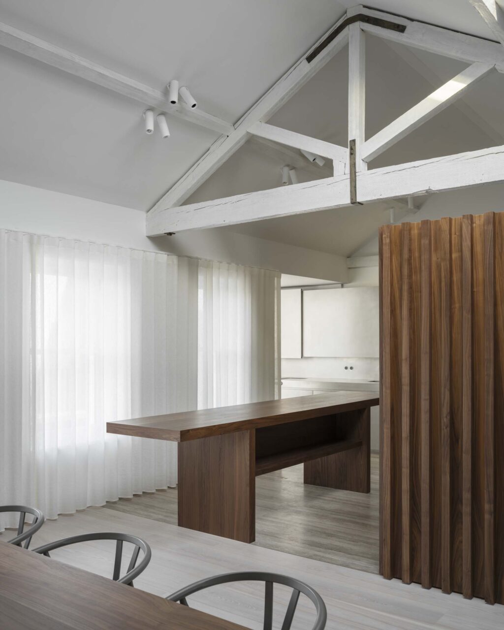 kitchen and dining room in covent garden