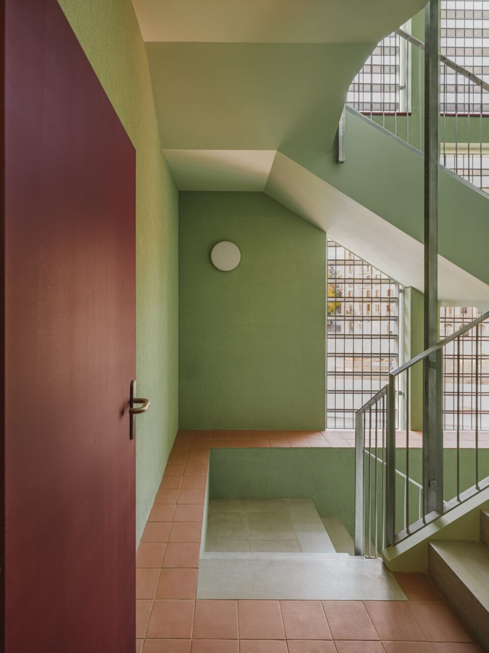 illa glories staircase