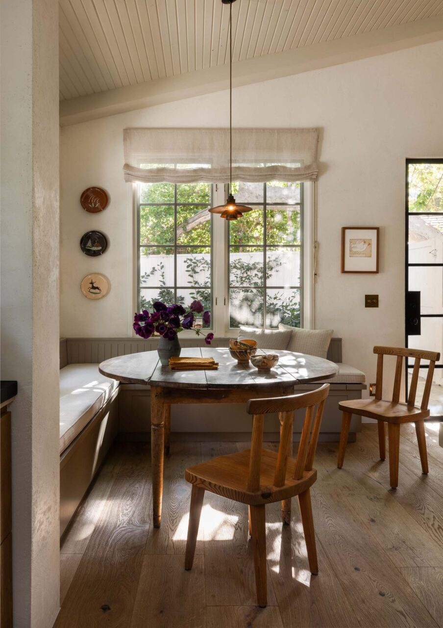 breakfast nook in 1960s home