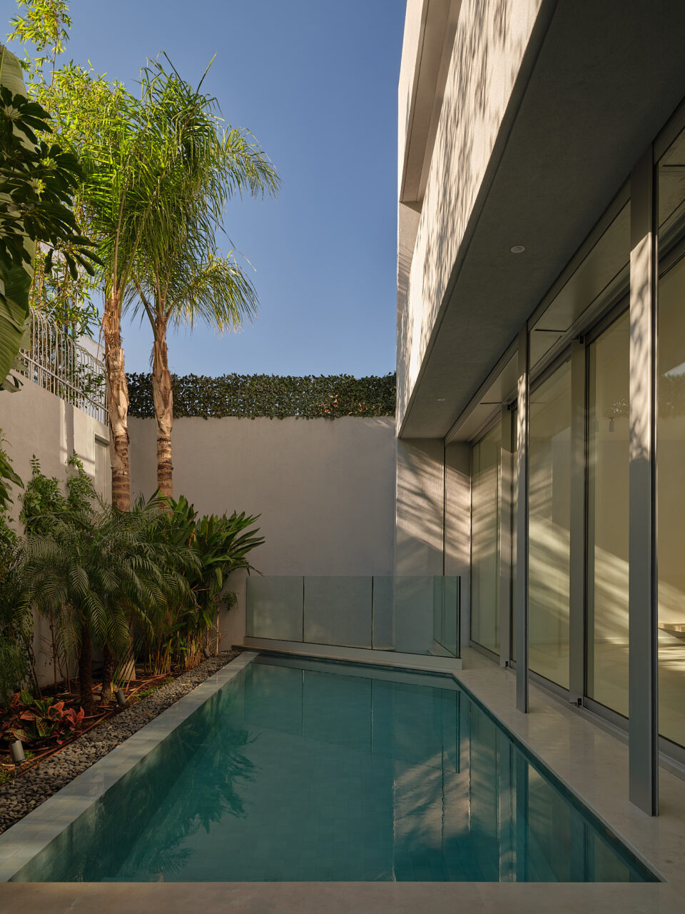 pool at villa polo