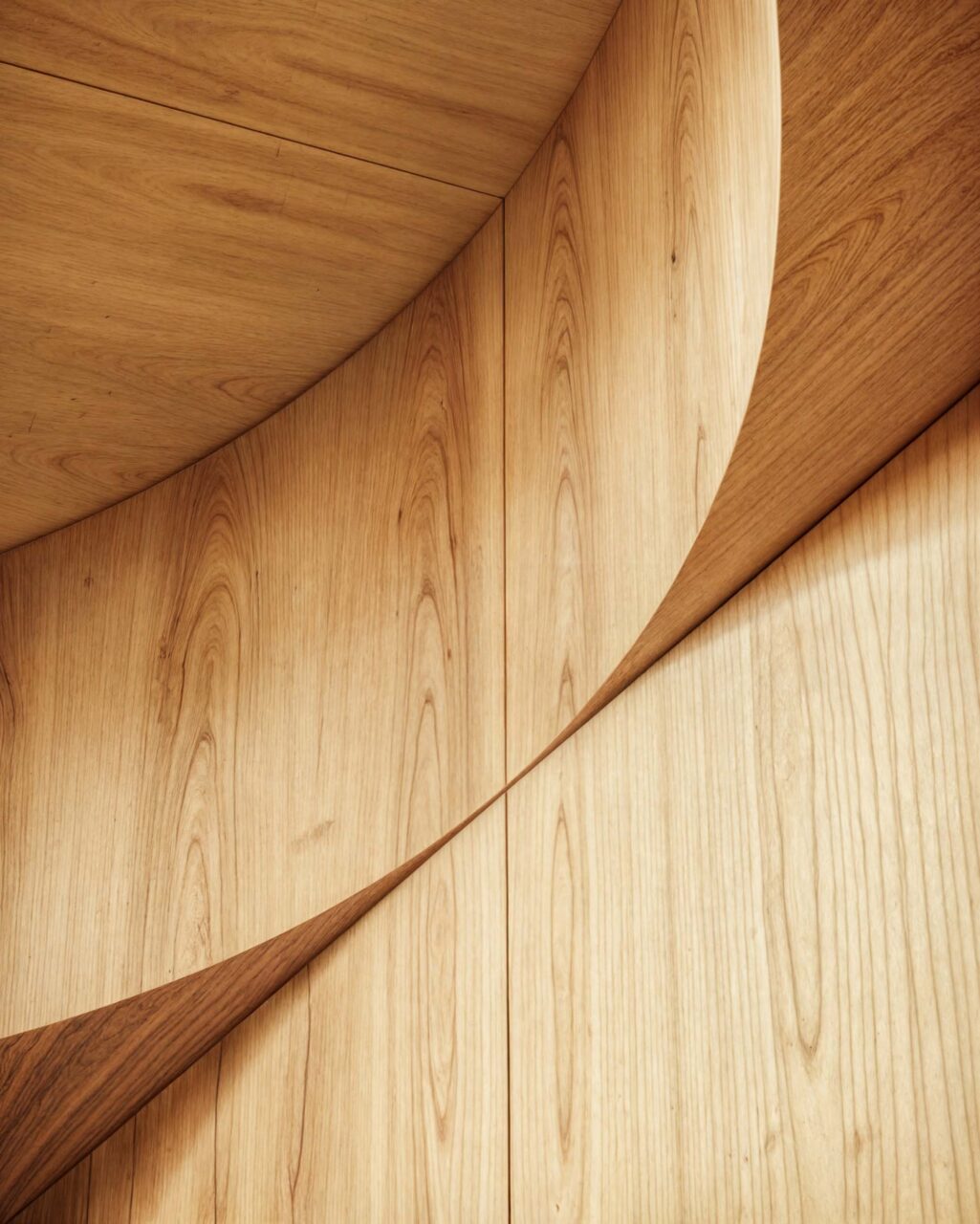 millwork on wall of curve meeting plane