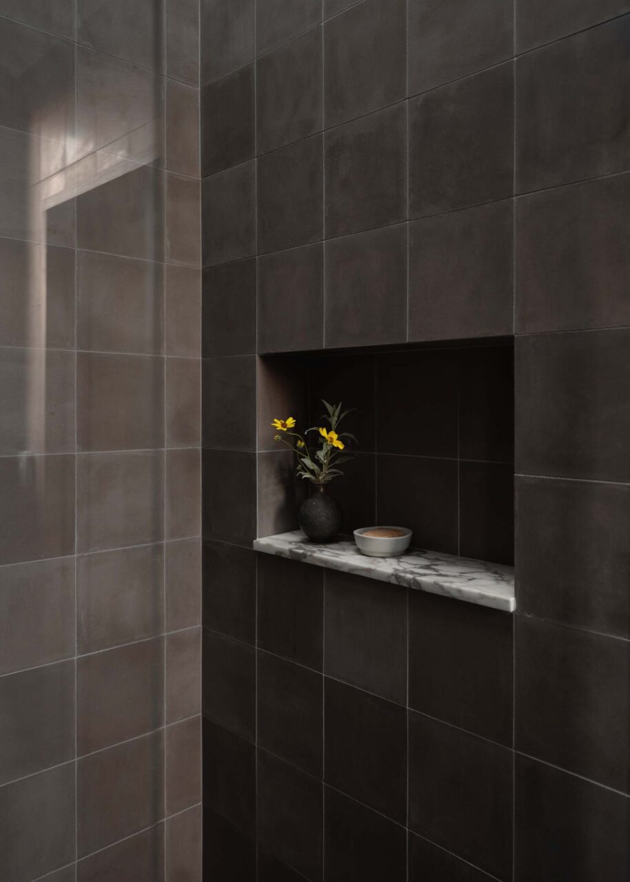 purple tones in bathroom