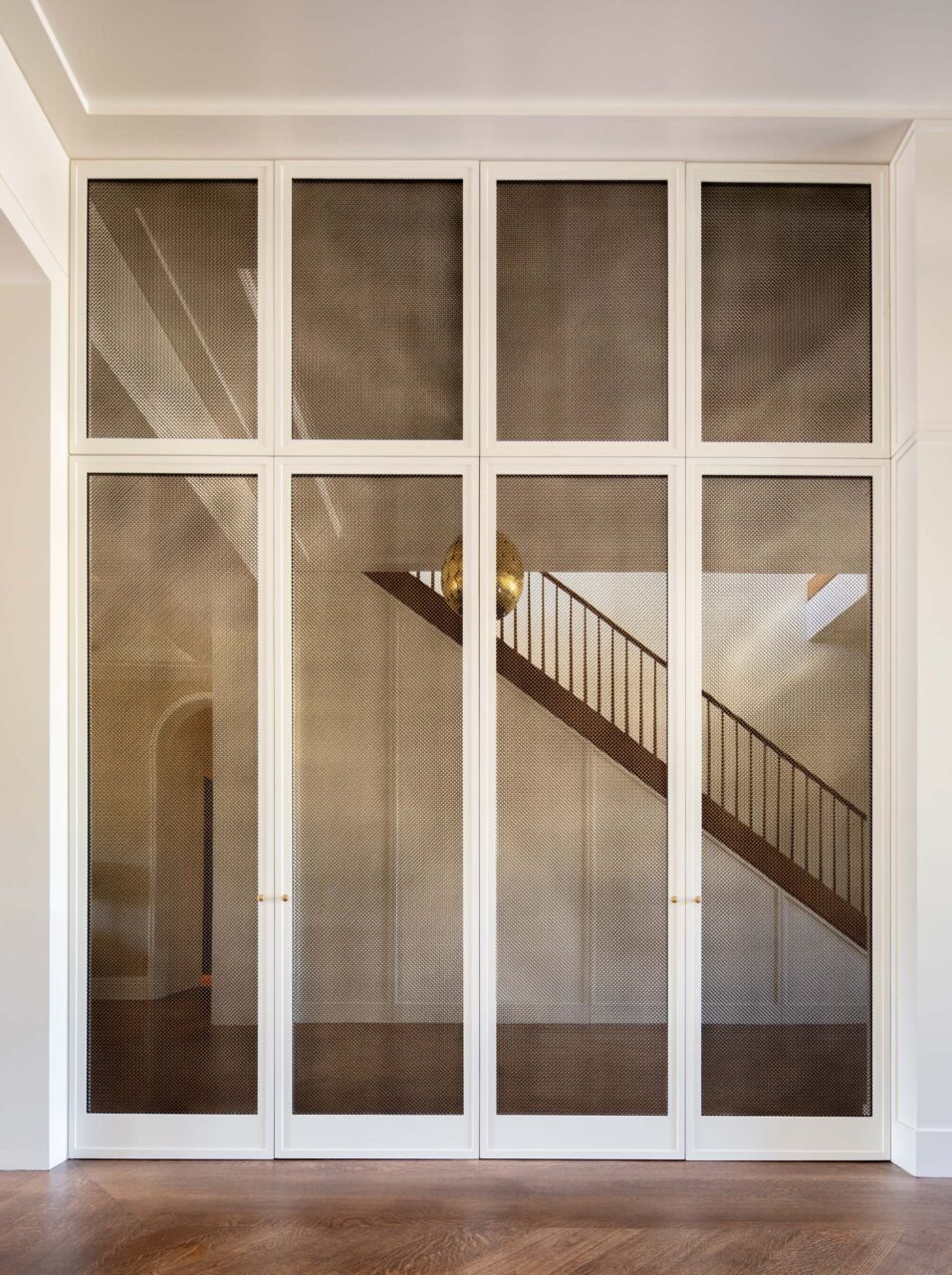 mesh screen wall