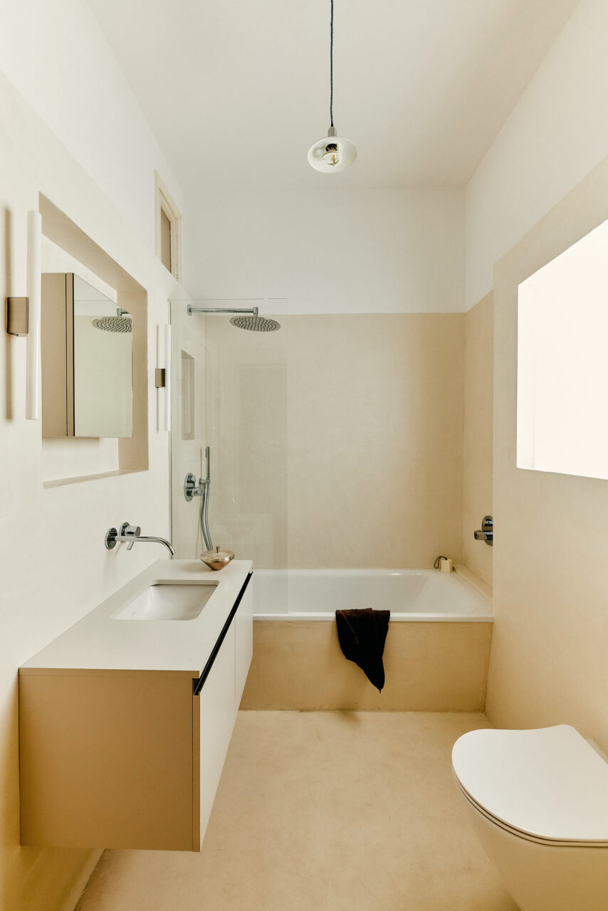 microcement bathroom