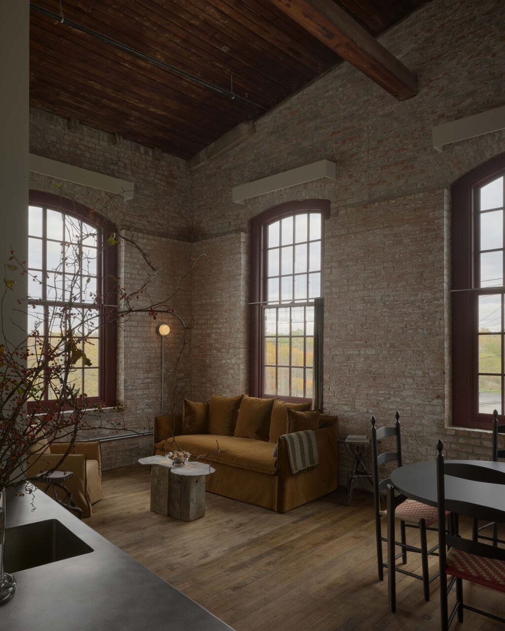 expose brick in corner suite