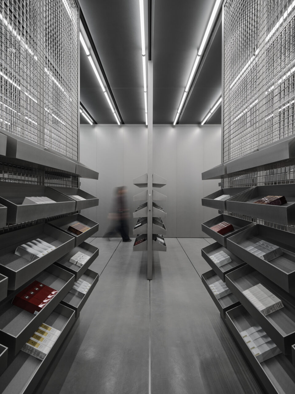 metal mesh storage