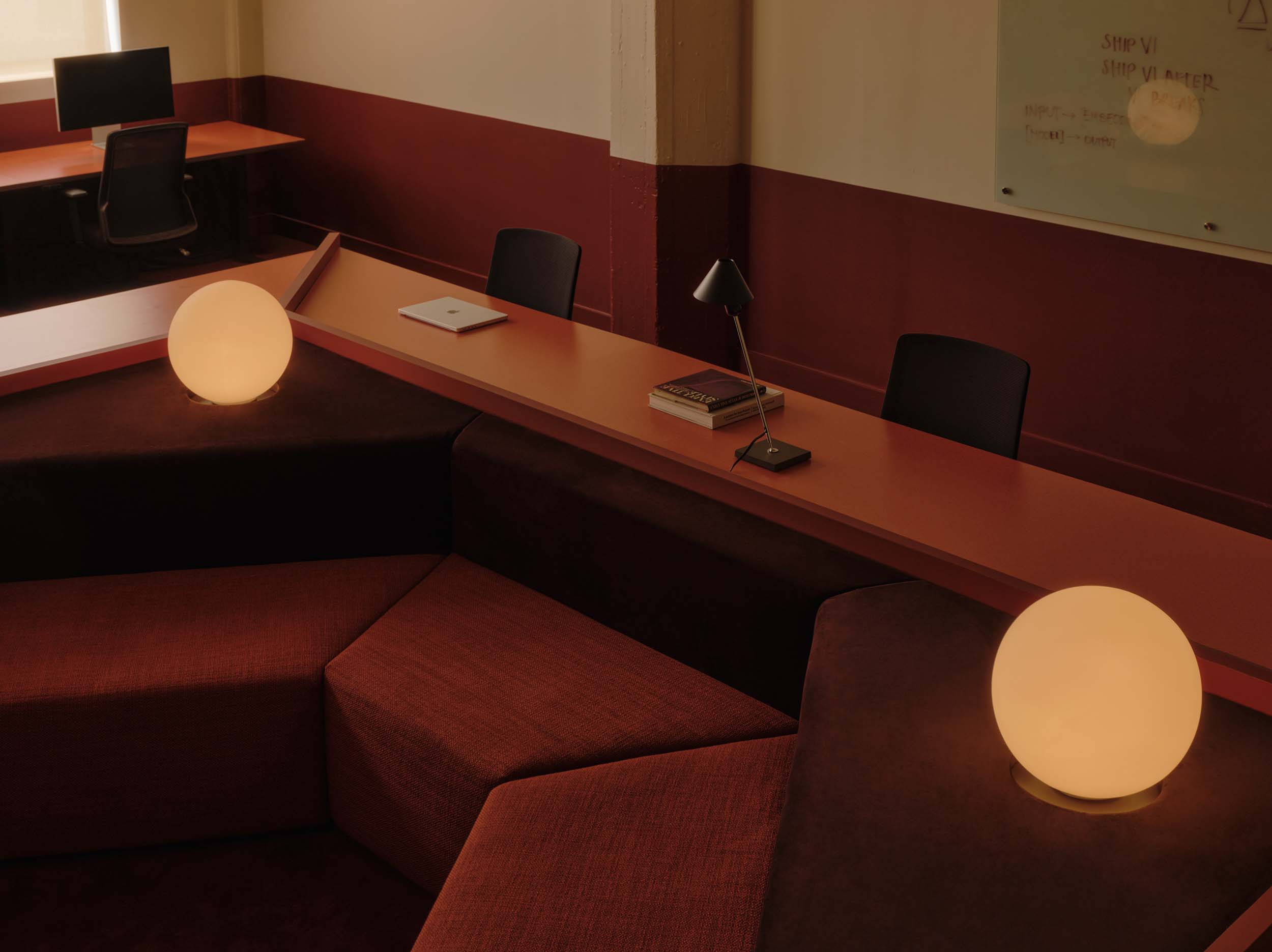 u-shaped desks